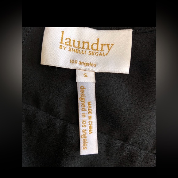 💕Laundry by Shelli Segal black lace sleeveless top with back cutout - Picture 13 of 15